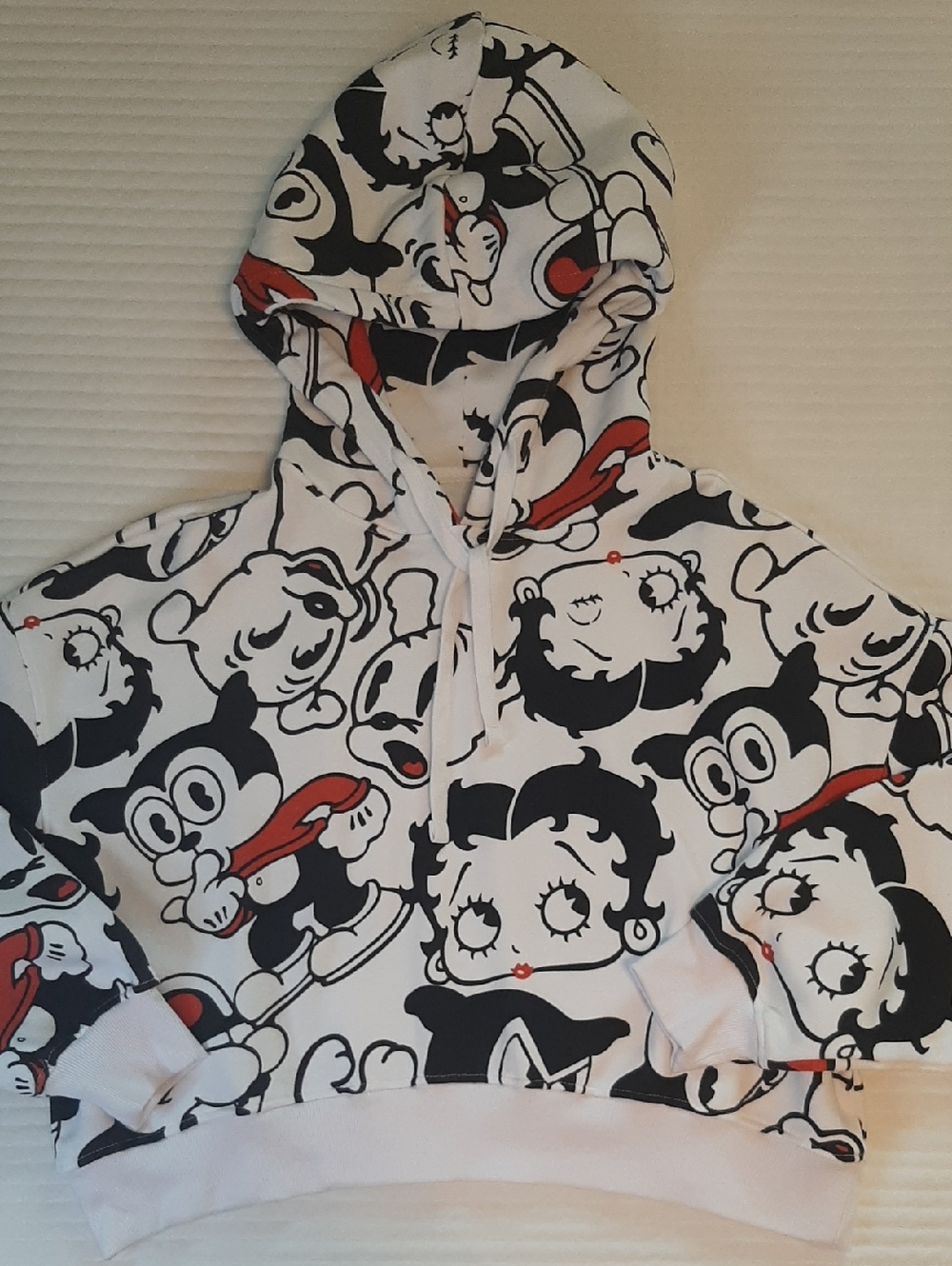 Fleischer Studio Women's M Hooded Pullover Crop Top Betty Boop Print
